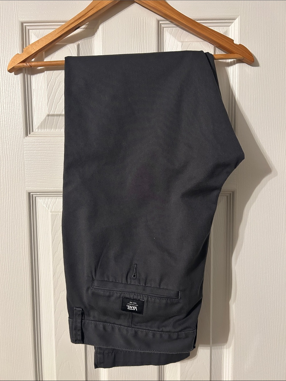 Vans Men's Black Straight-Chino Pants 34